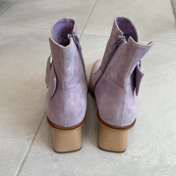 Brand new , never worn Tamara London suede mauve ankle boots - Picture 3 of 4